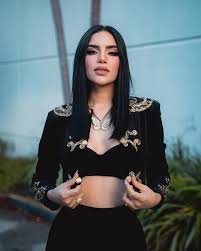 Kimberly Loaiza 